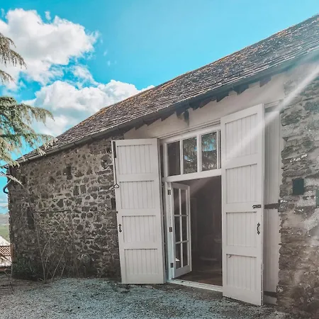 Luxury 2 Bedroom Barn Conversion